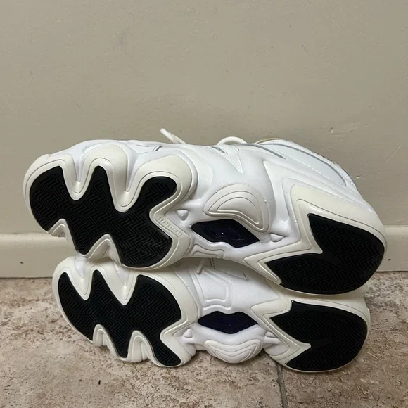 NEW adidas Crazy 8 'Core White Purple' - IF4523 Kobe Bryant Lakers 98 Size 14/15 - Picture 6 of 6